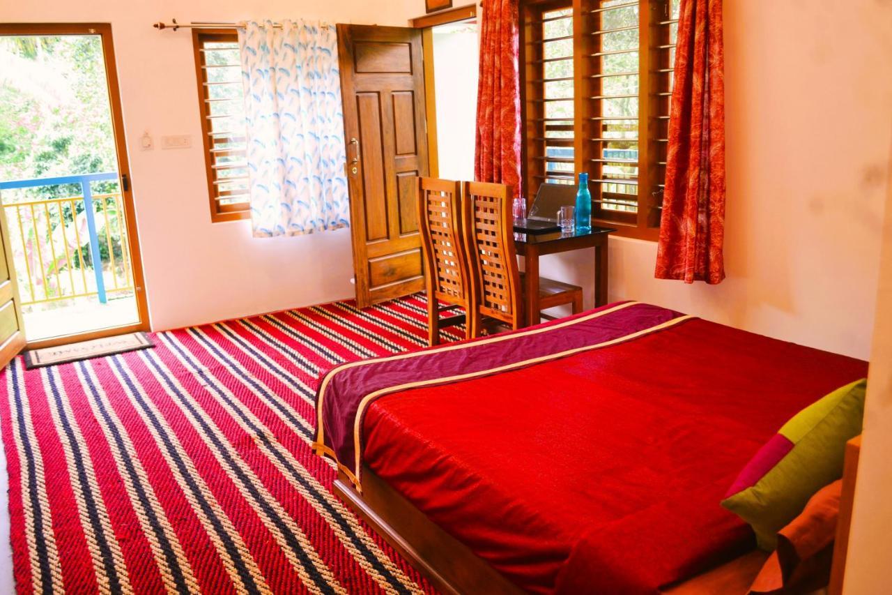 Arabian Nights Munnar Villa Ngoại thất bức ảnh