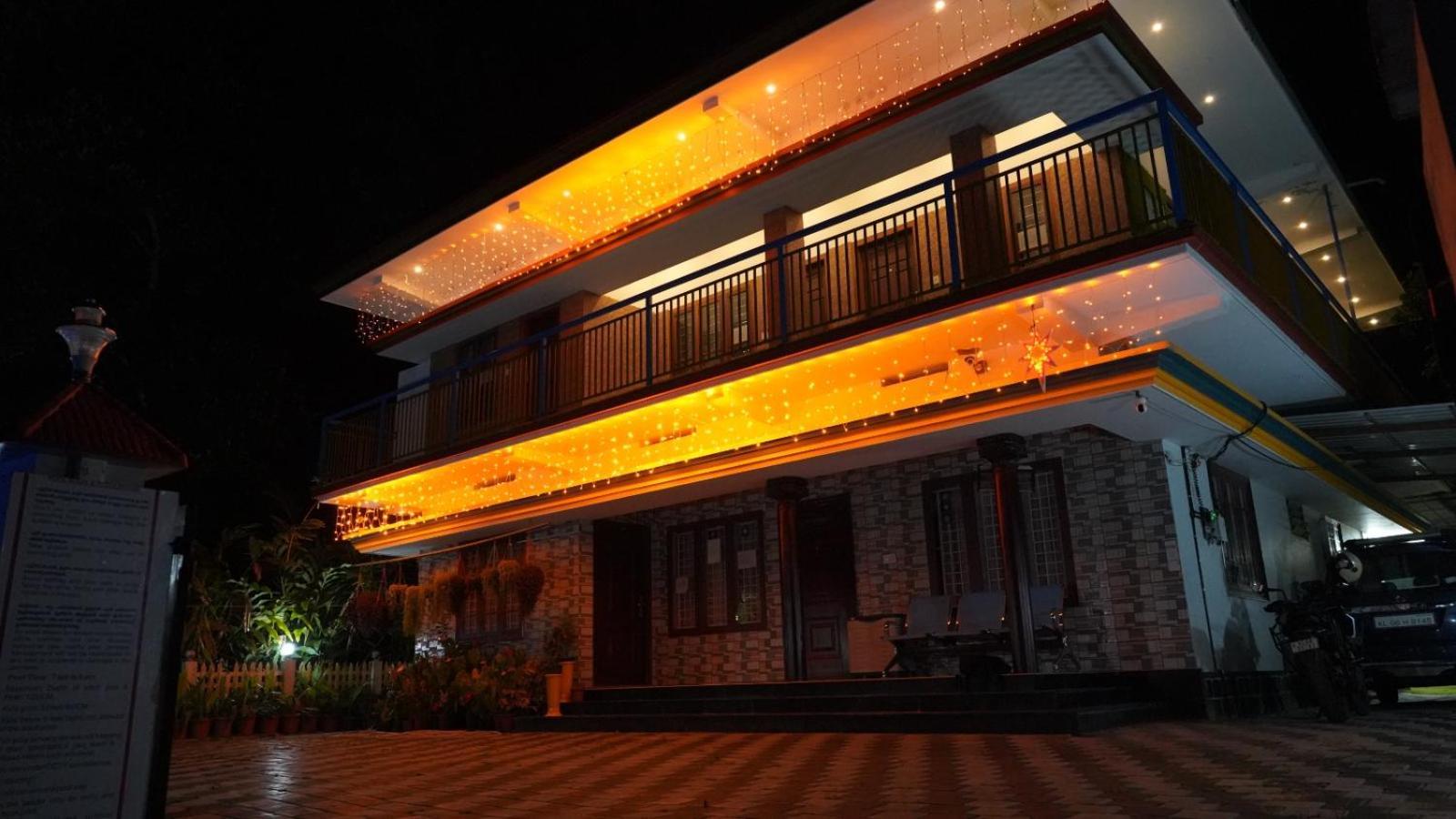 Arabian Nights Munnar Villa Ngoại thất bức ảnh