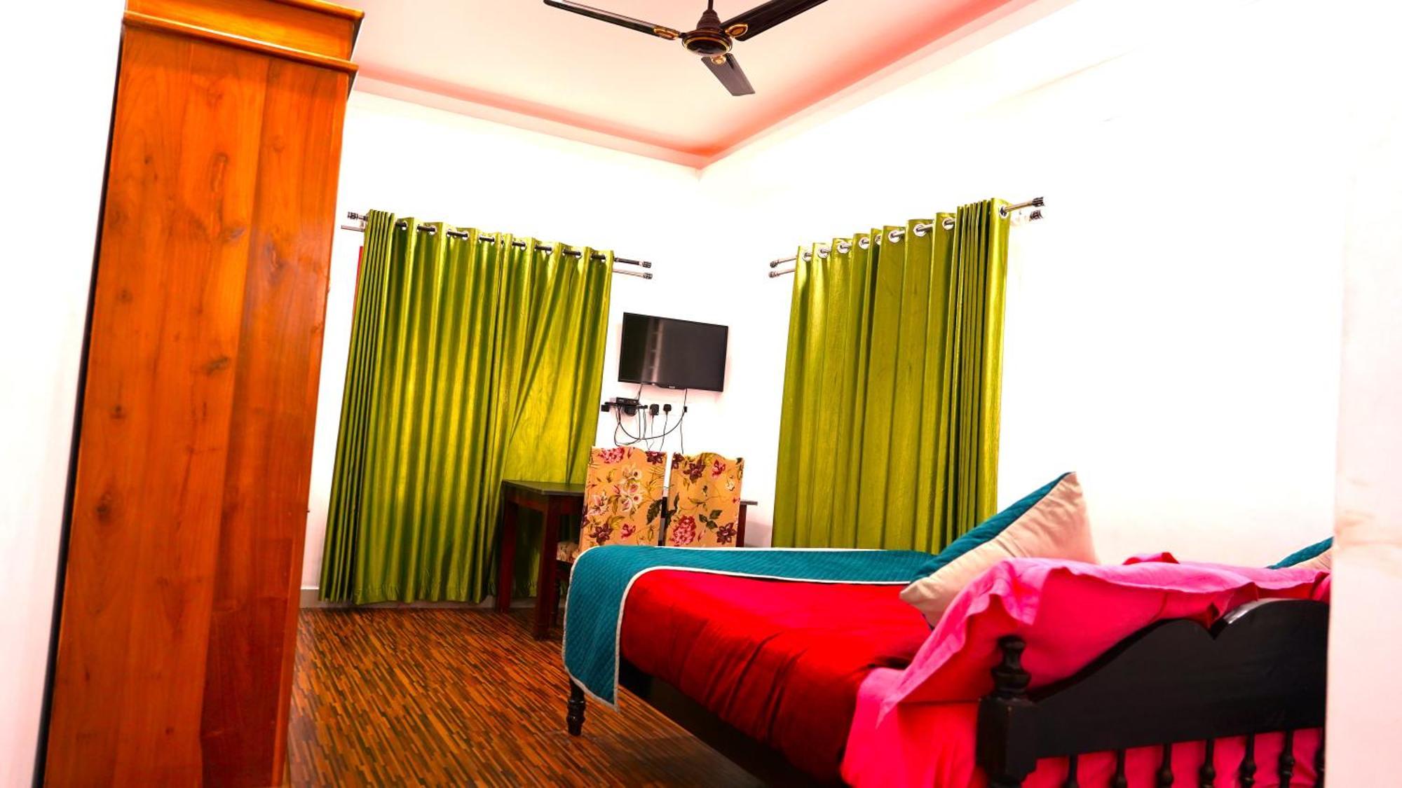 Arabian Nights Munnar Villa Ngoại thất bức ảnh
